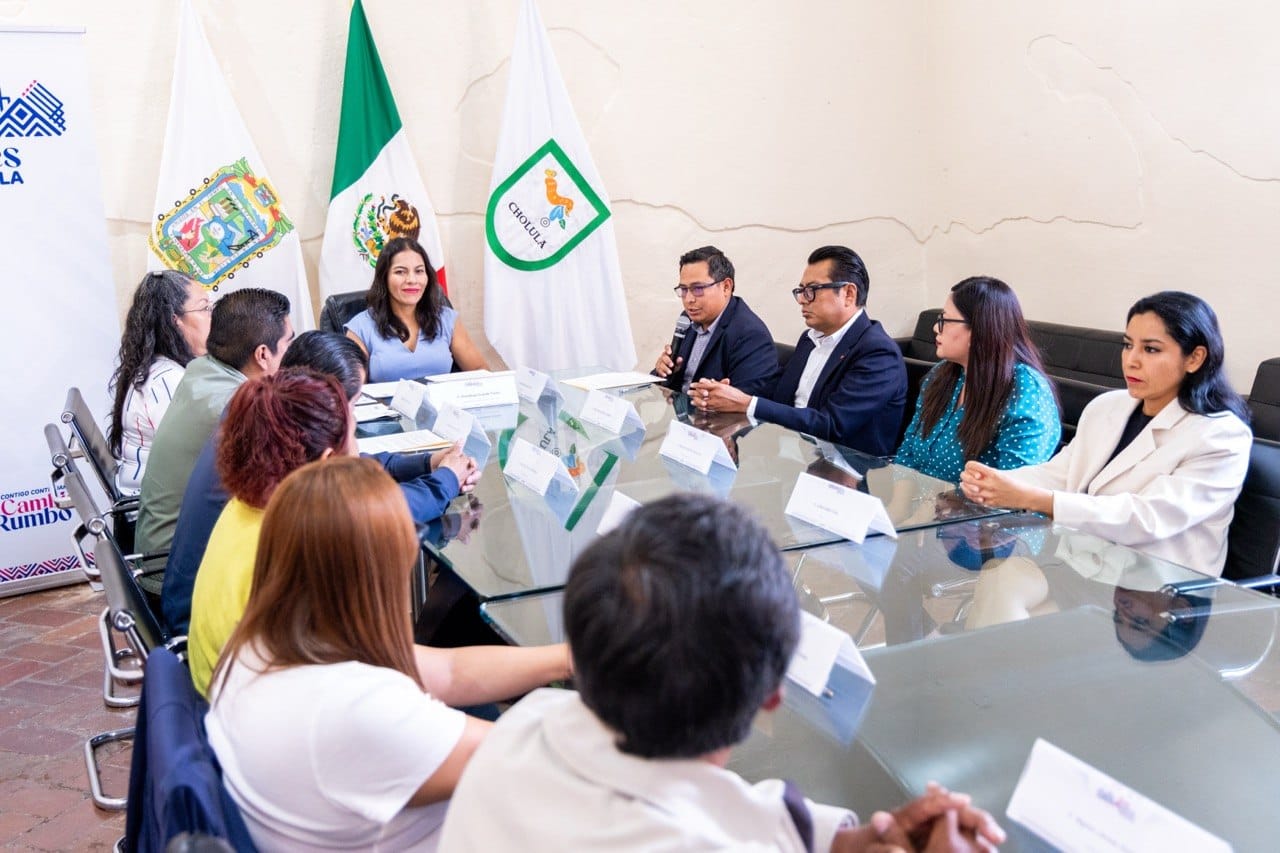 WhatsApp Image 2026-08-25 at 11.48.29 AM Fortalece Lupita Cuautle condiciones laborales de trabajadores sindicalizados